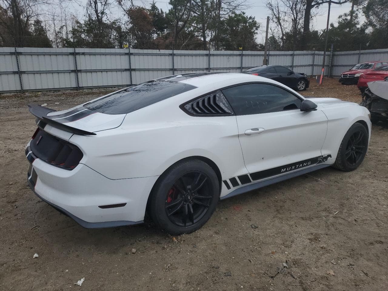 2017 Ford Mustang - foto 2