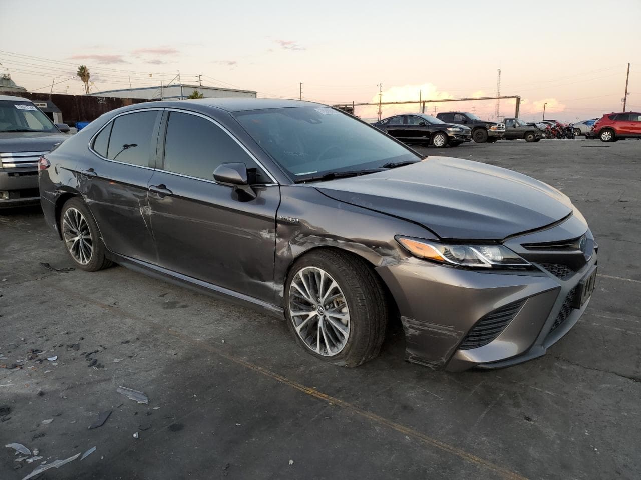 2020 Toyota Camry Se Hybrid - foto 4
