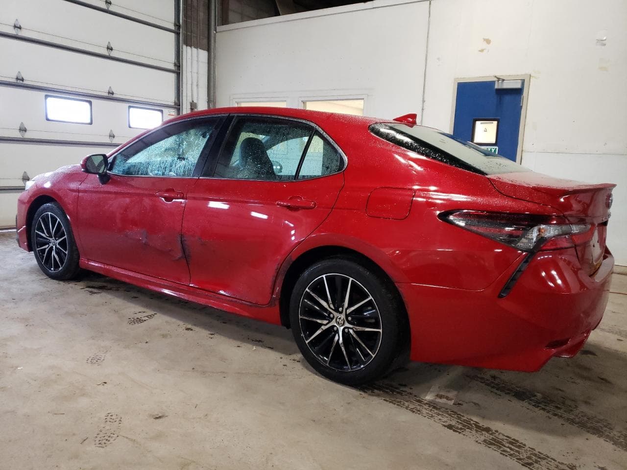 2021 Toyota Camry Se - foto 2