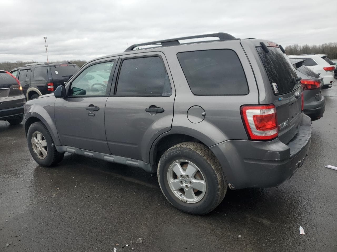 2010 Ford Escape Xlt - foto 2