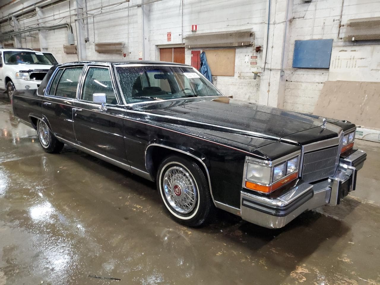 1986 Cadillac Fleetwood Brougham - foto 4