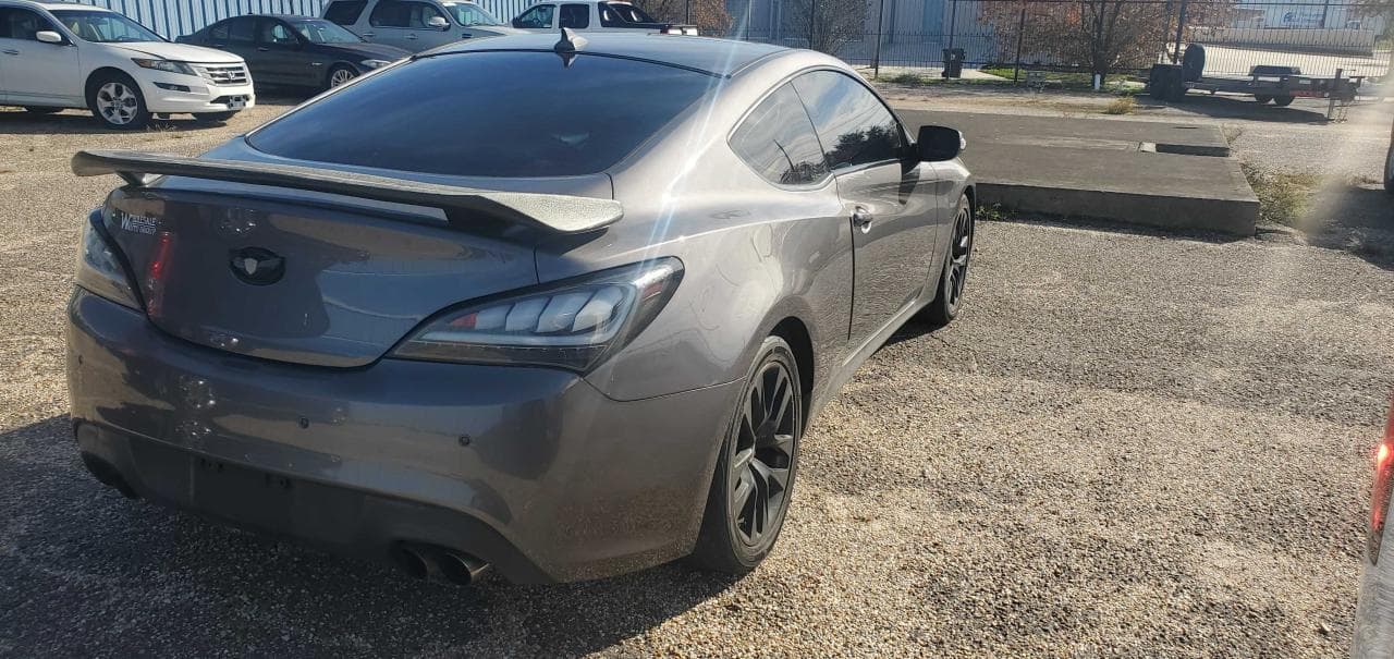 2013 Hyundai Genesis Coupe 3.8 Grand Touring - foto 4