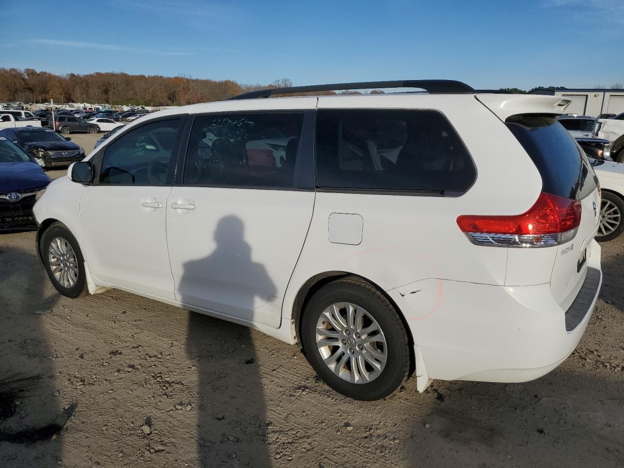 2013 Toyota Sienna Xle - foto 2