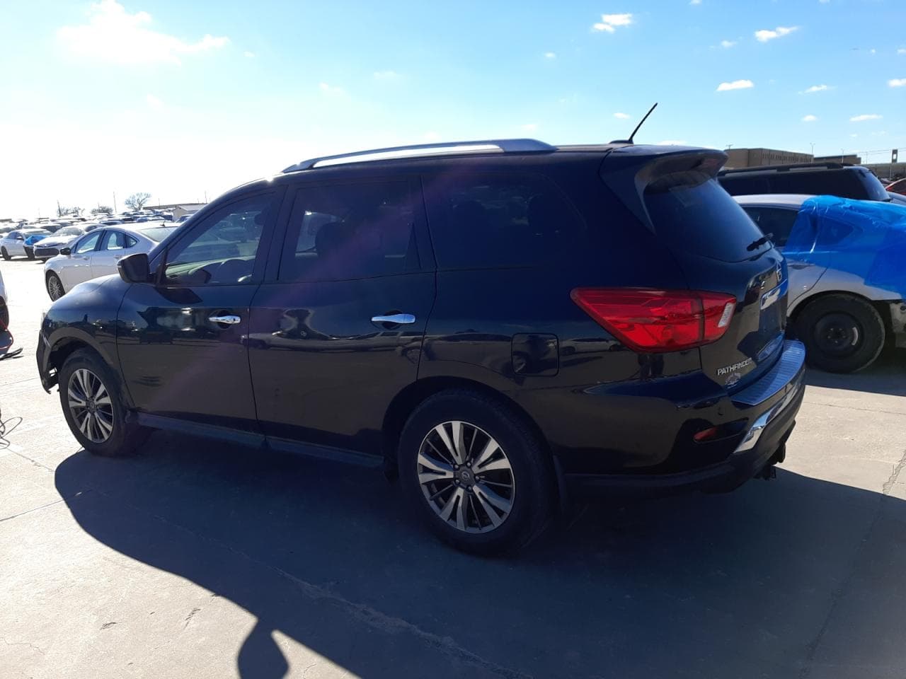 2018 Nissan Pathfinder S - foto 2