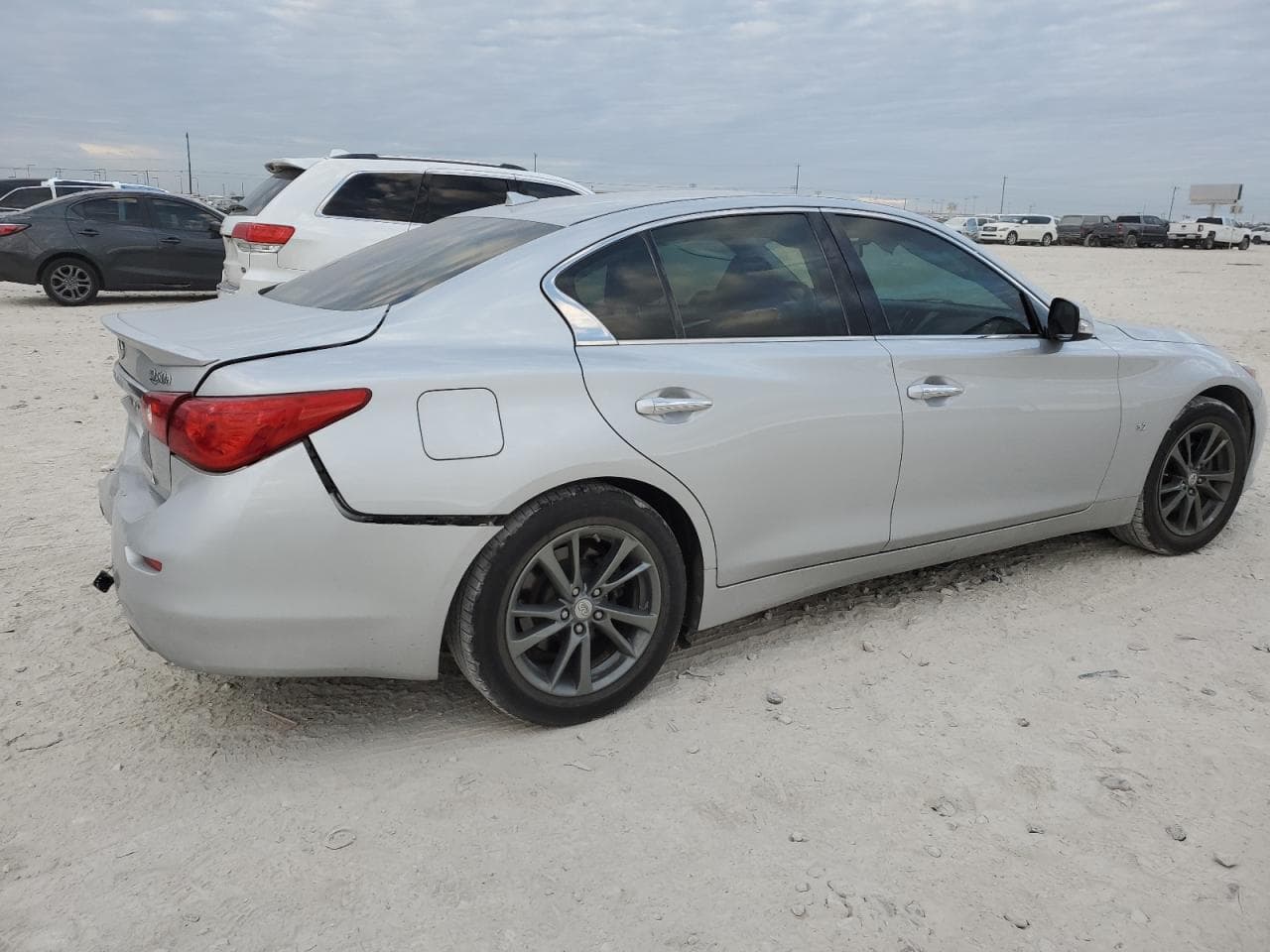 2015 Infiniti Q50 Base - foto 3