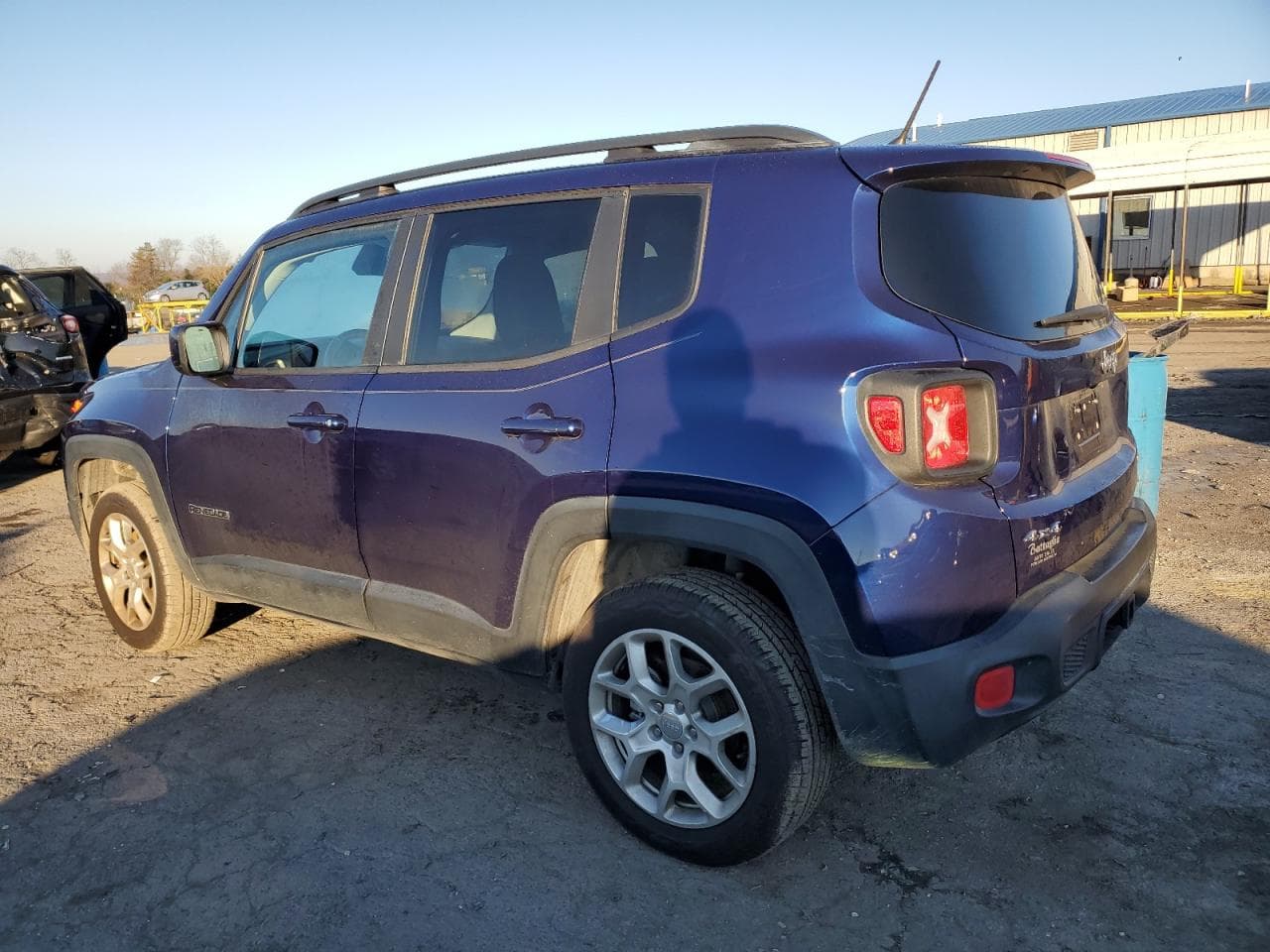 2017 Jeep Renegade Latitude 4X4 - foto 2