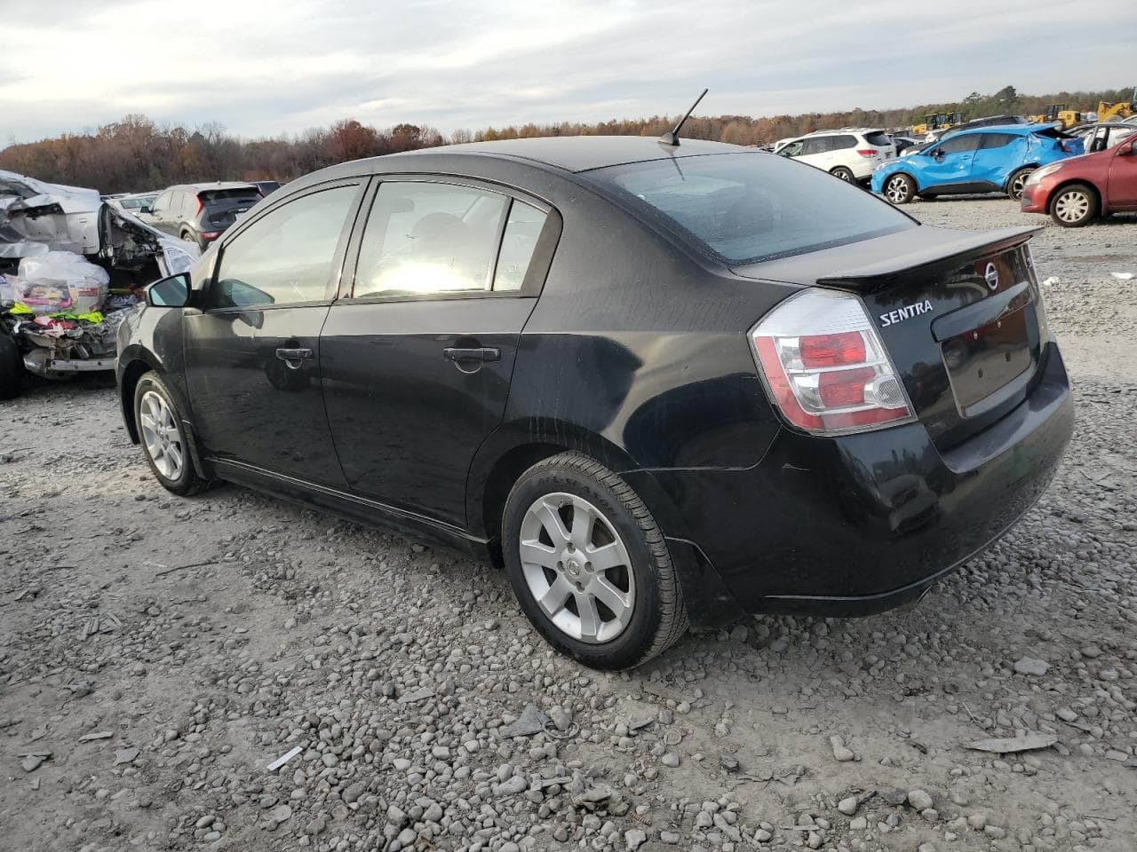 2011 Nissan Sentra 2.0 - foto 2