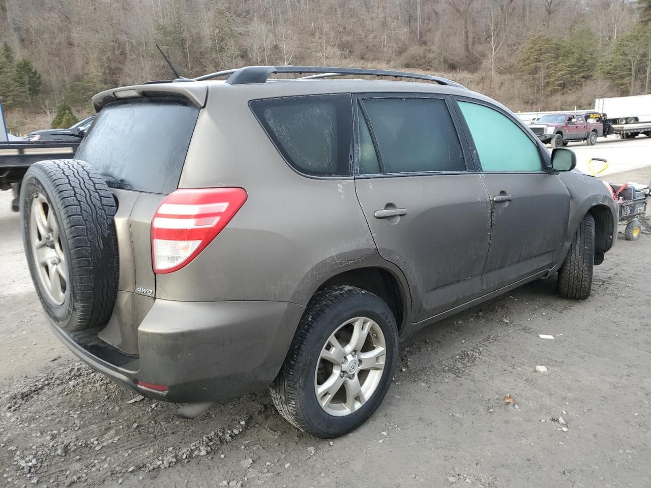 2011 Toyota Rav4 - foto 3