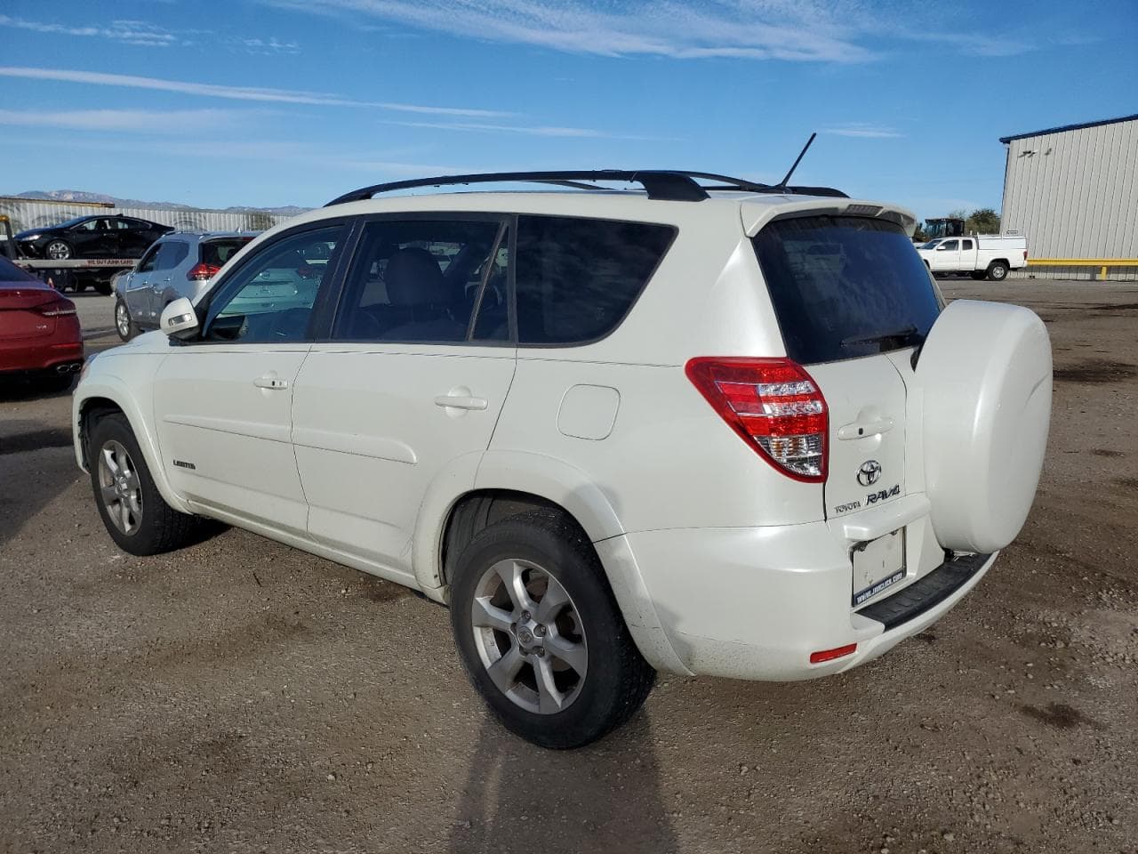 2009 T Rav4 - foto 2