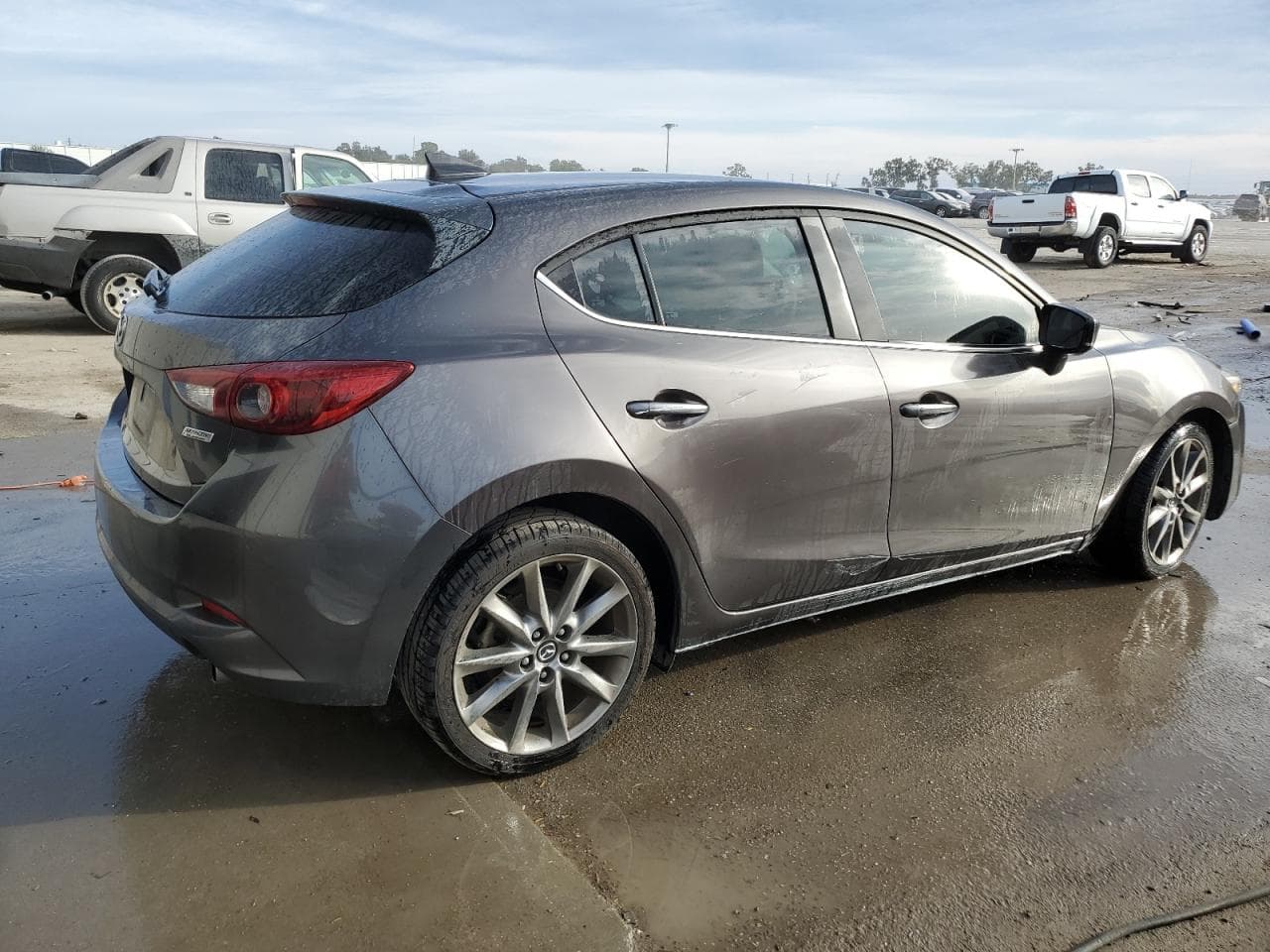 2018 Mazda 3 Grand Touring - foto 3