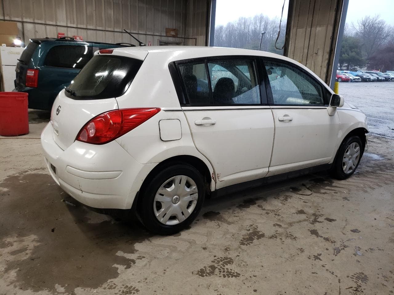 2011 Nissan Versa 1.8S - foto 3