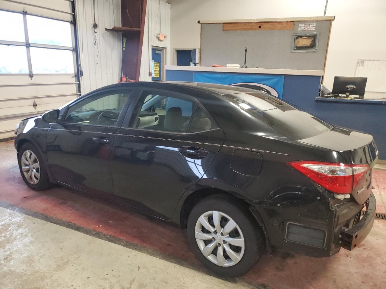 2016 Toyota Corolla Le - foto 2