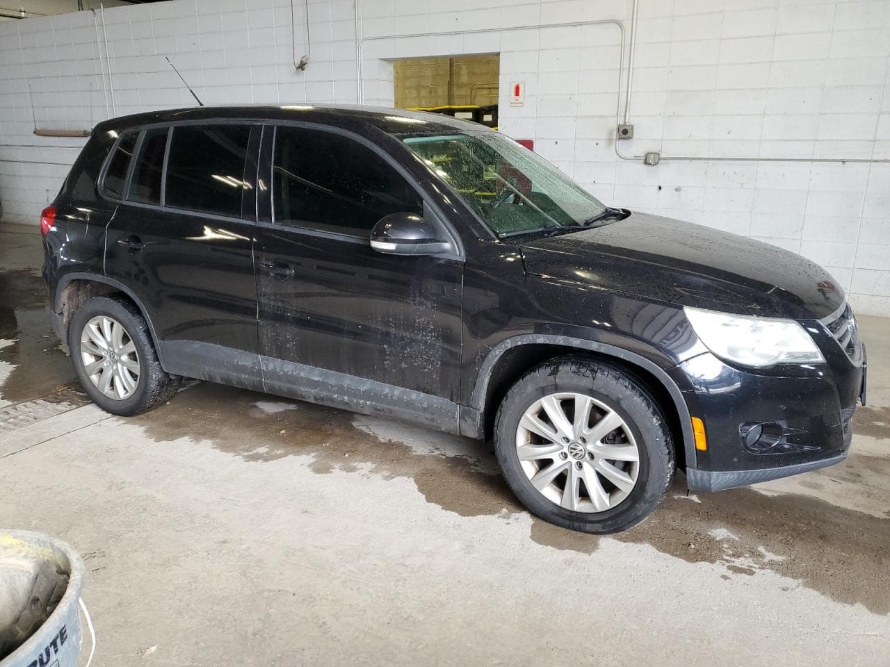 2010 Volkswagen Tiguan S - foto 4