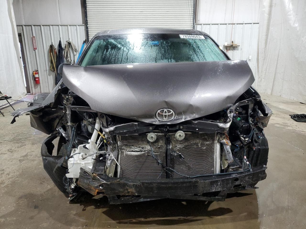 2013 Toyota Sienna - foto 3