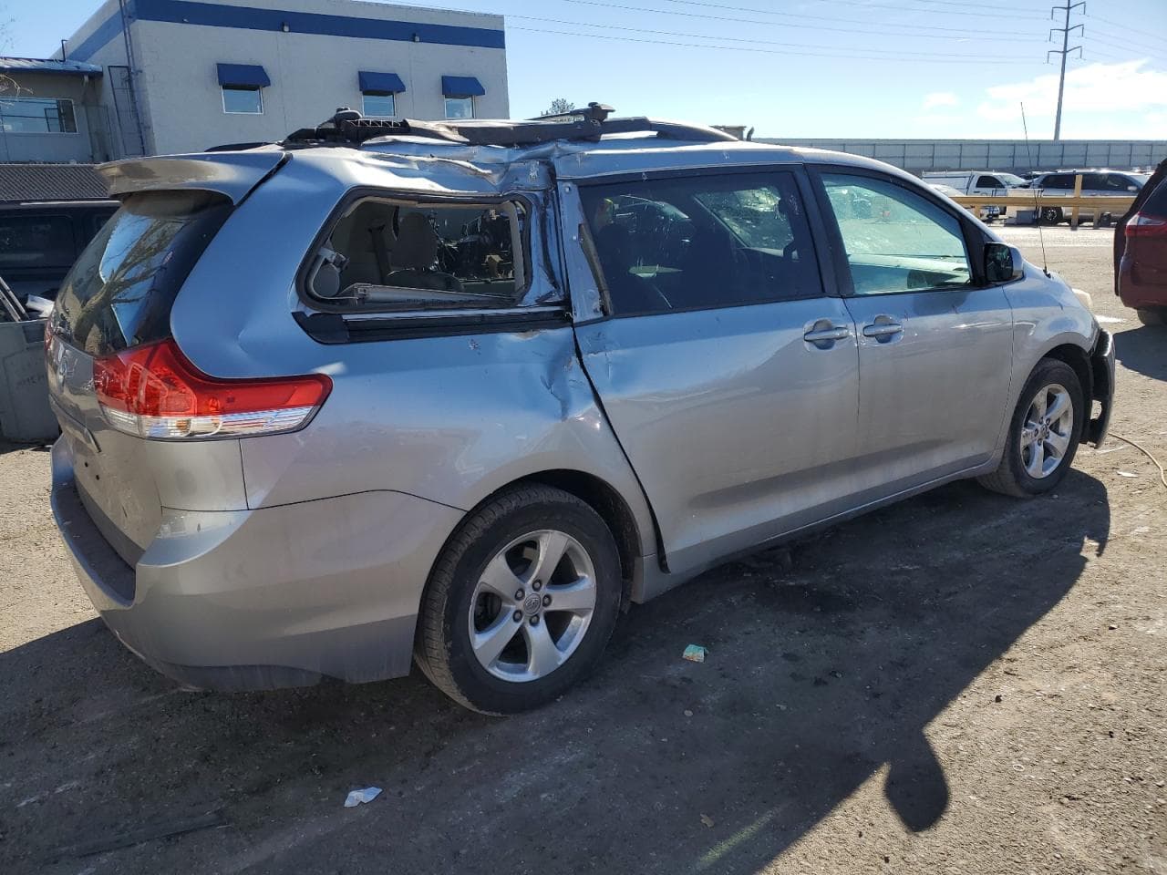 2013 Toyota Sienna Le - foto 3