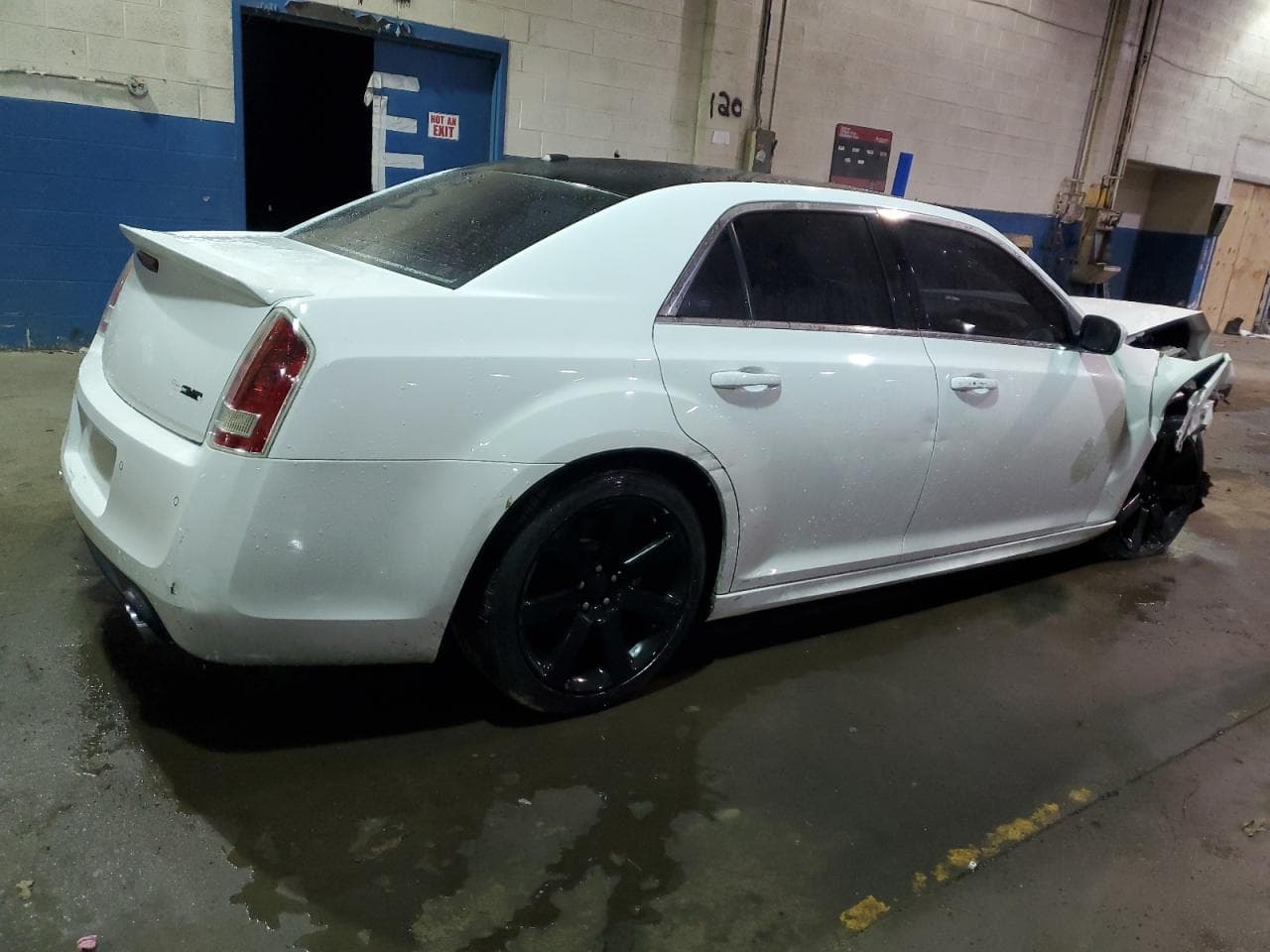 2013 Chrysler 300 Srt-8 - foto 3