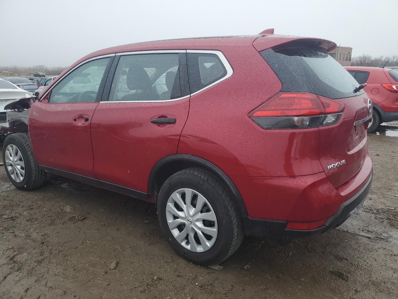 2017 Nissan Rogue S - foto 2