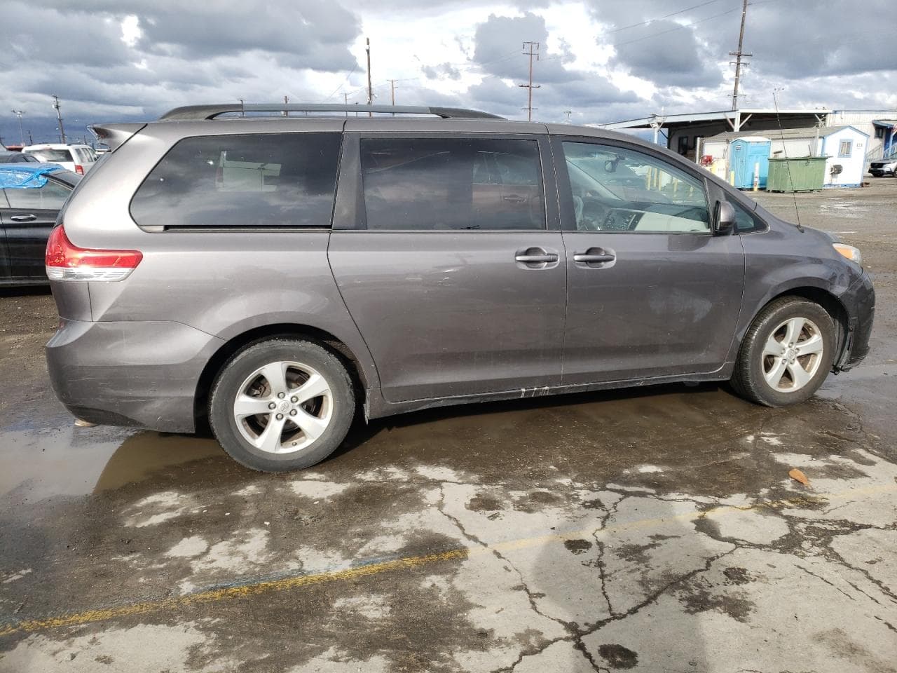 2013 Toyota Sienna Le - foto 3