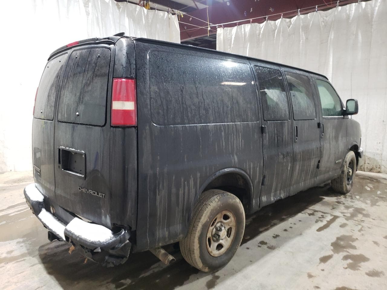 2003 Chevrolet Express G2500 - foto 3