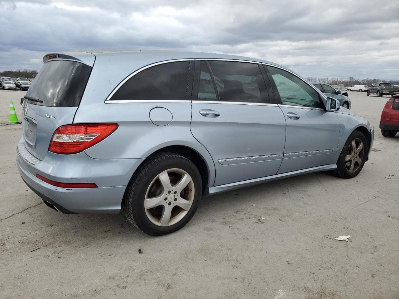 2011 Mercedes-Benz R 350 4Matic - foto 3