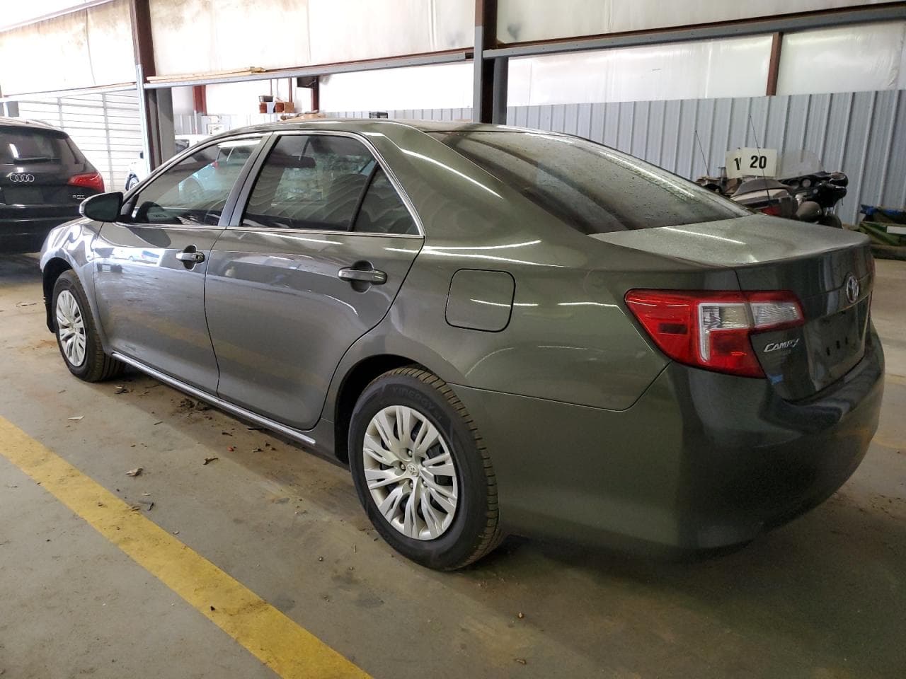 2012 Toyota Camry Base - foto 2