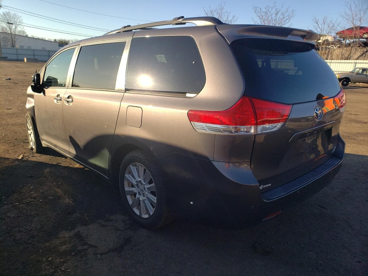 2013 Toyota Sienna Xle - foto 2