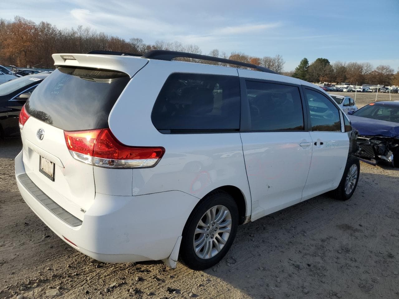 2013 Toyota Sienna Xle - foto 3