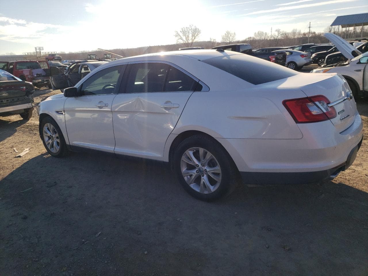 2010 Ford Taurus Sel - foto 2