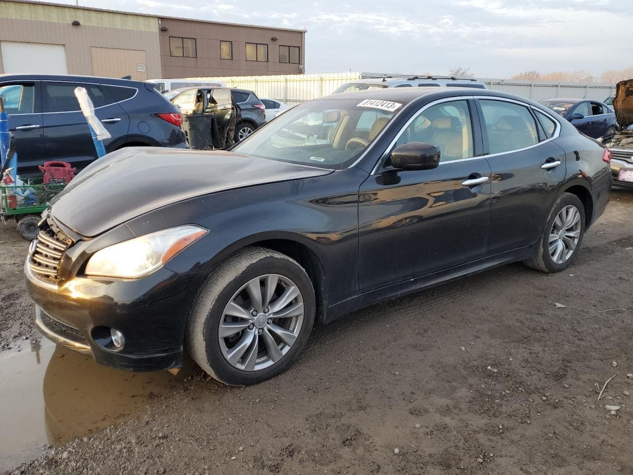 2013 Infiniti M z USA