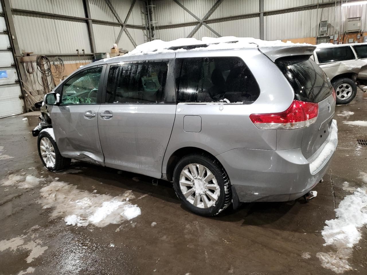 2013 Toyota Sienna Le - foto 2
