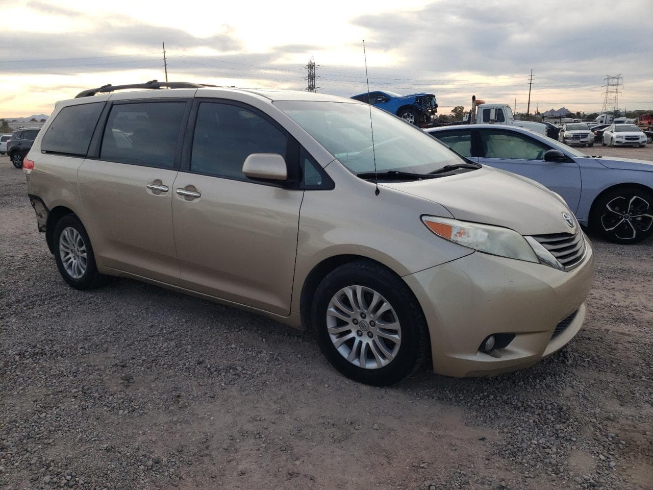 2013 Toyota Sienna Xle - foto 4