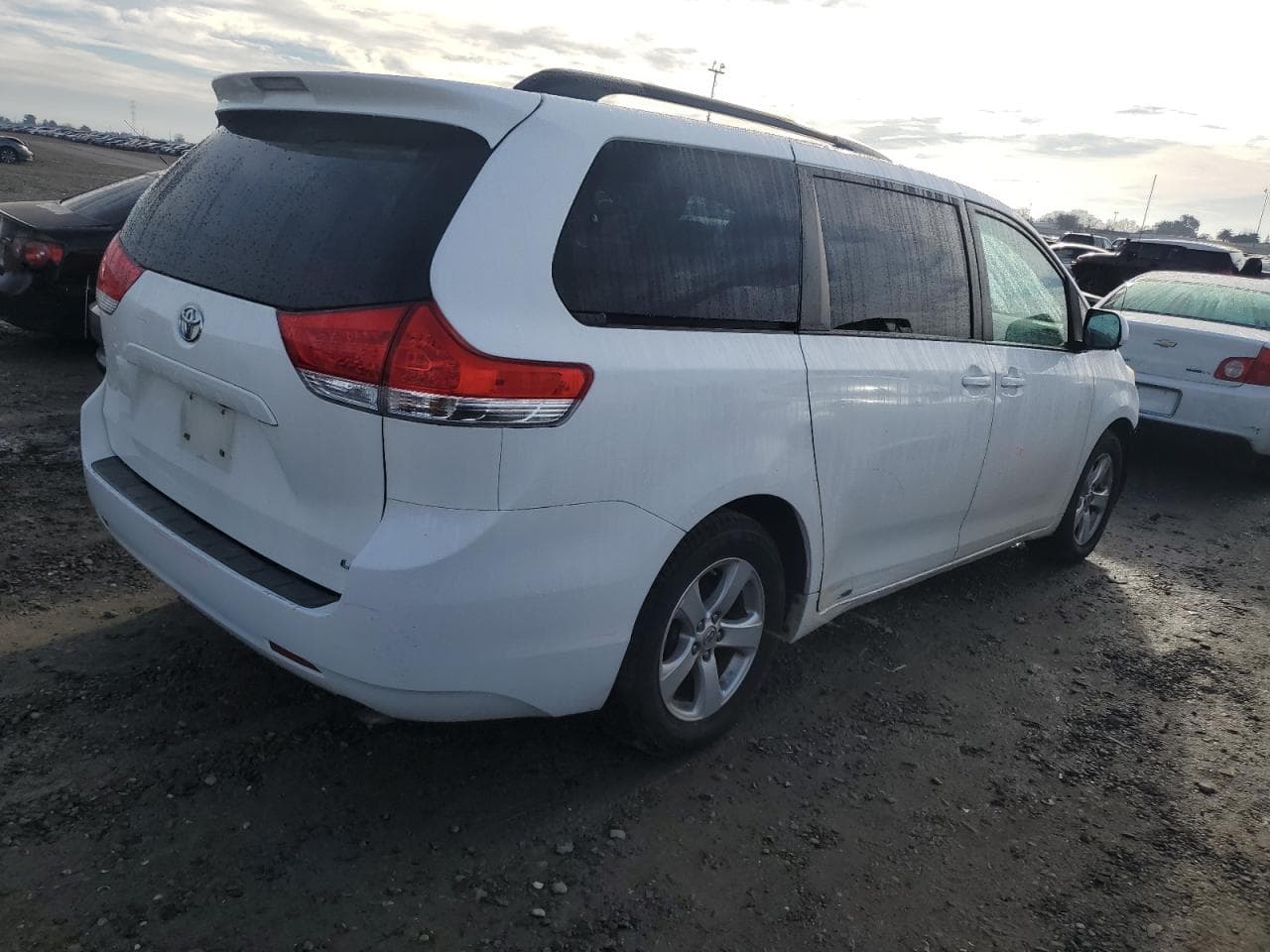 2013 Toyota Sienna Le - foto 3