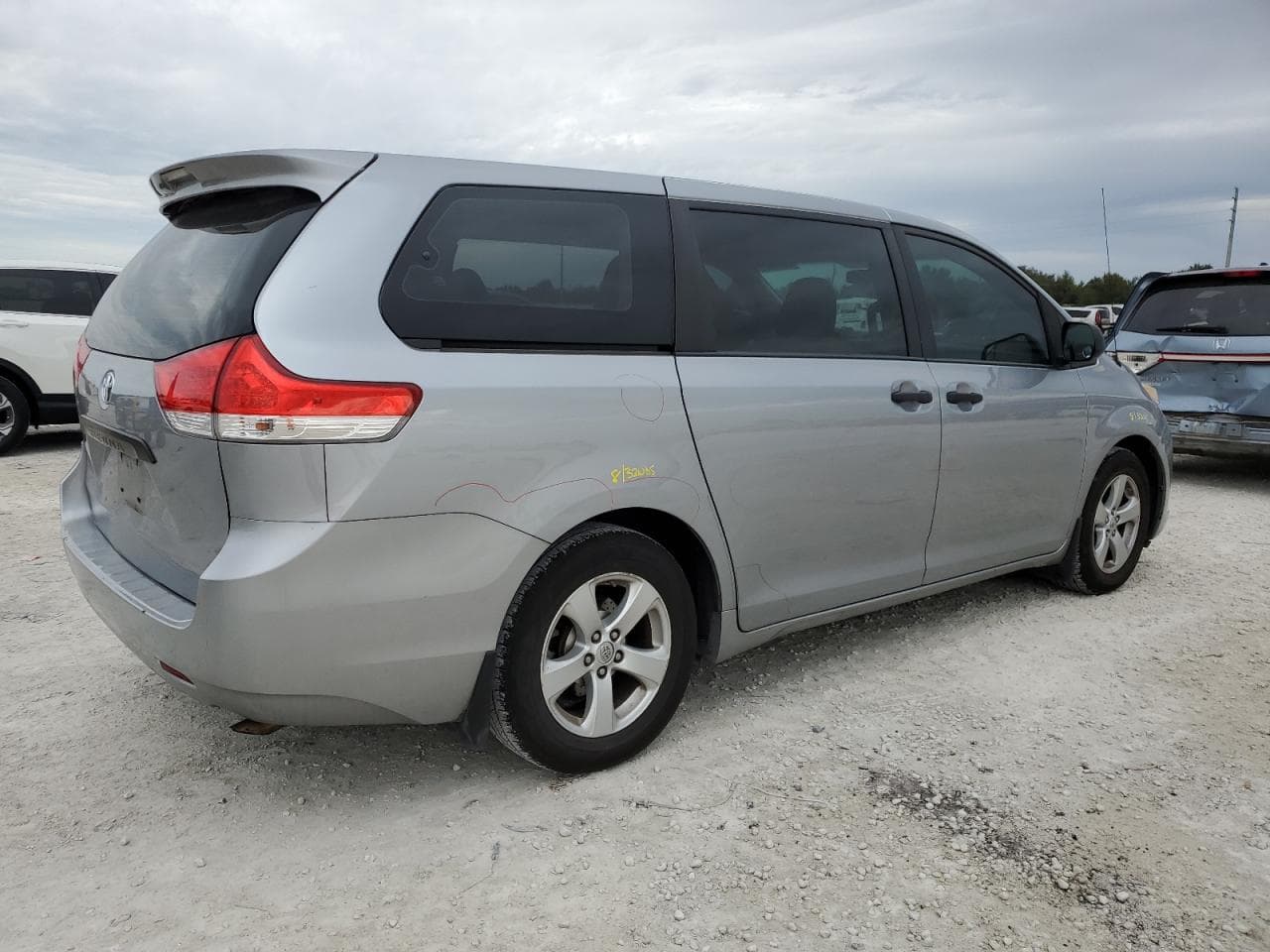 2013 Toyota Sienna - foto 3