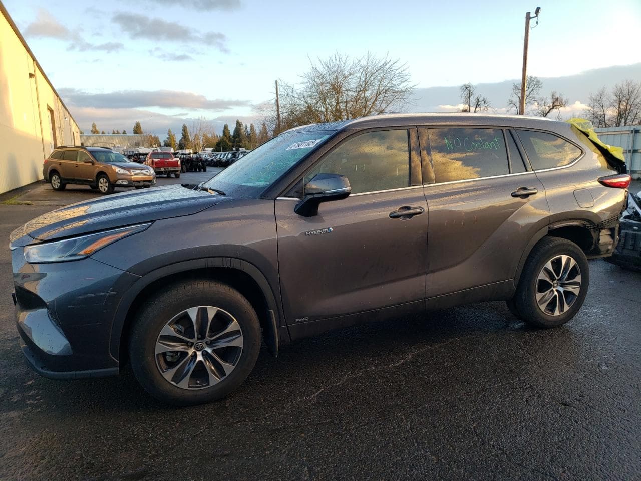 2021 Toyota Highlander Hybrid Xle