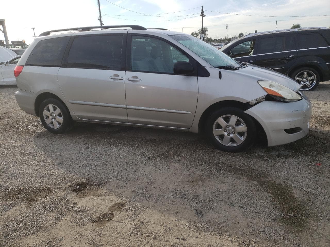 2010 Toyota Sienna Le - foto 4