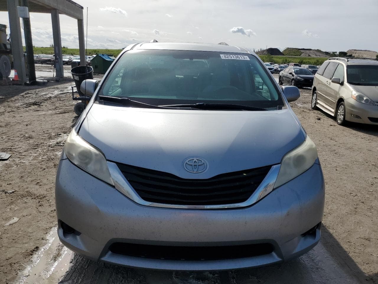 2013 Toyota Sienna Le - foto 2