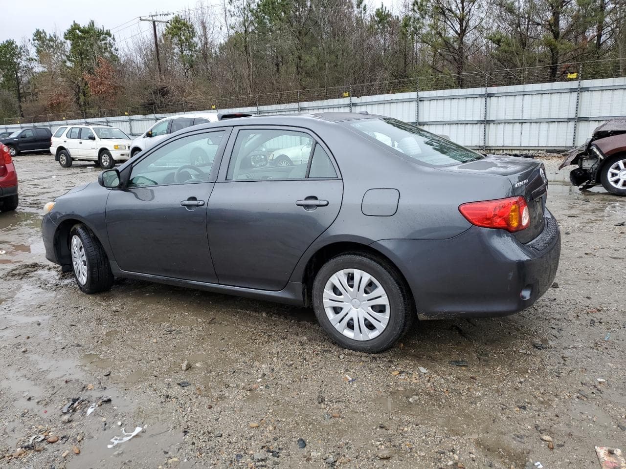 2010 Toyota Corolla Le - foto 2