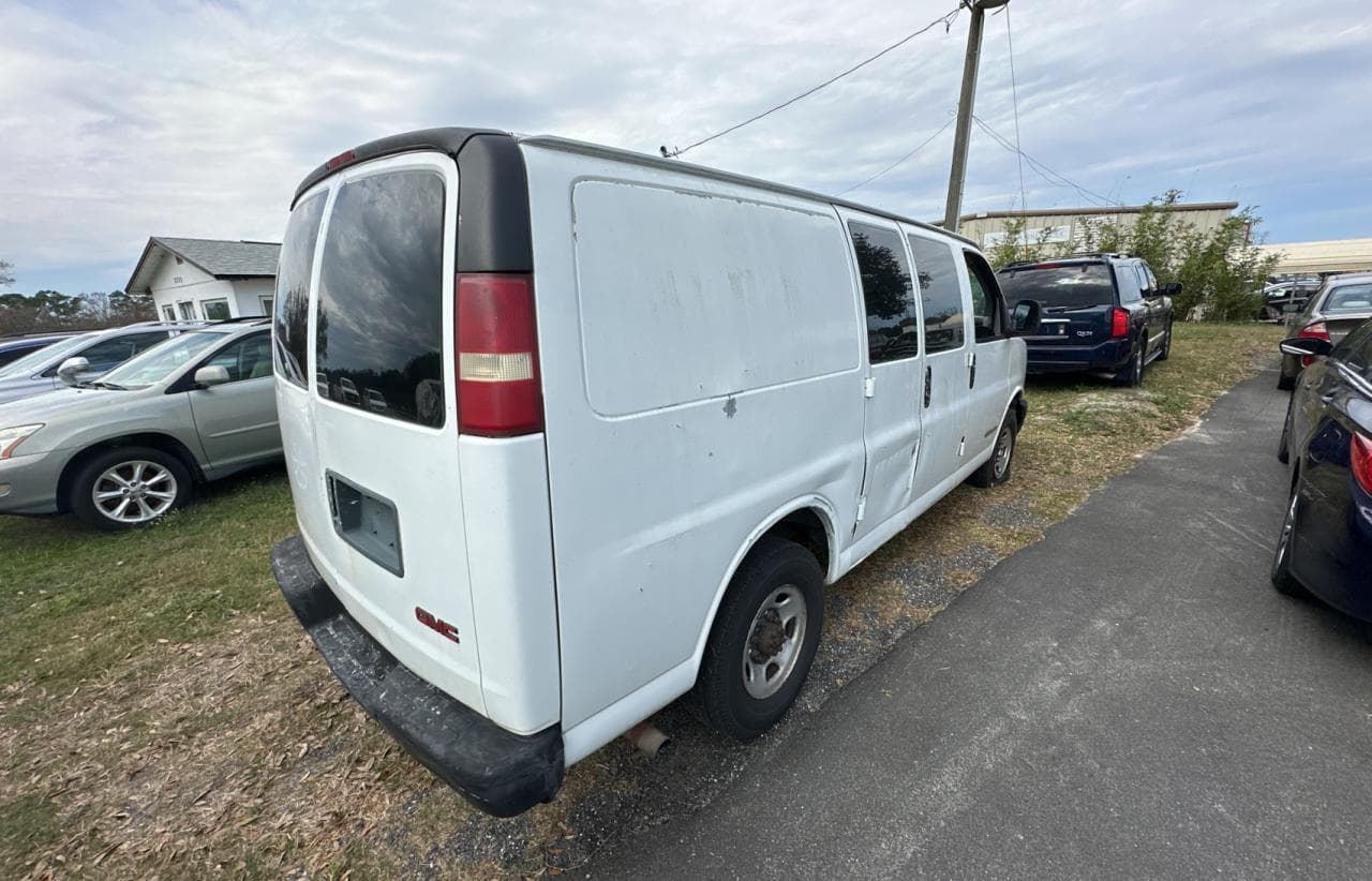 2003 GMC Savana G3500 - foto 4