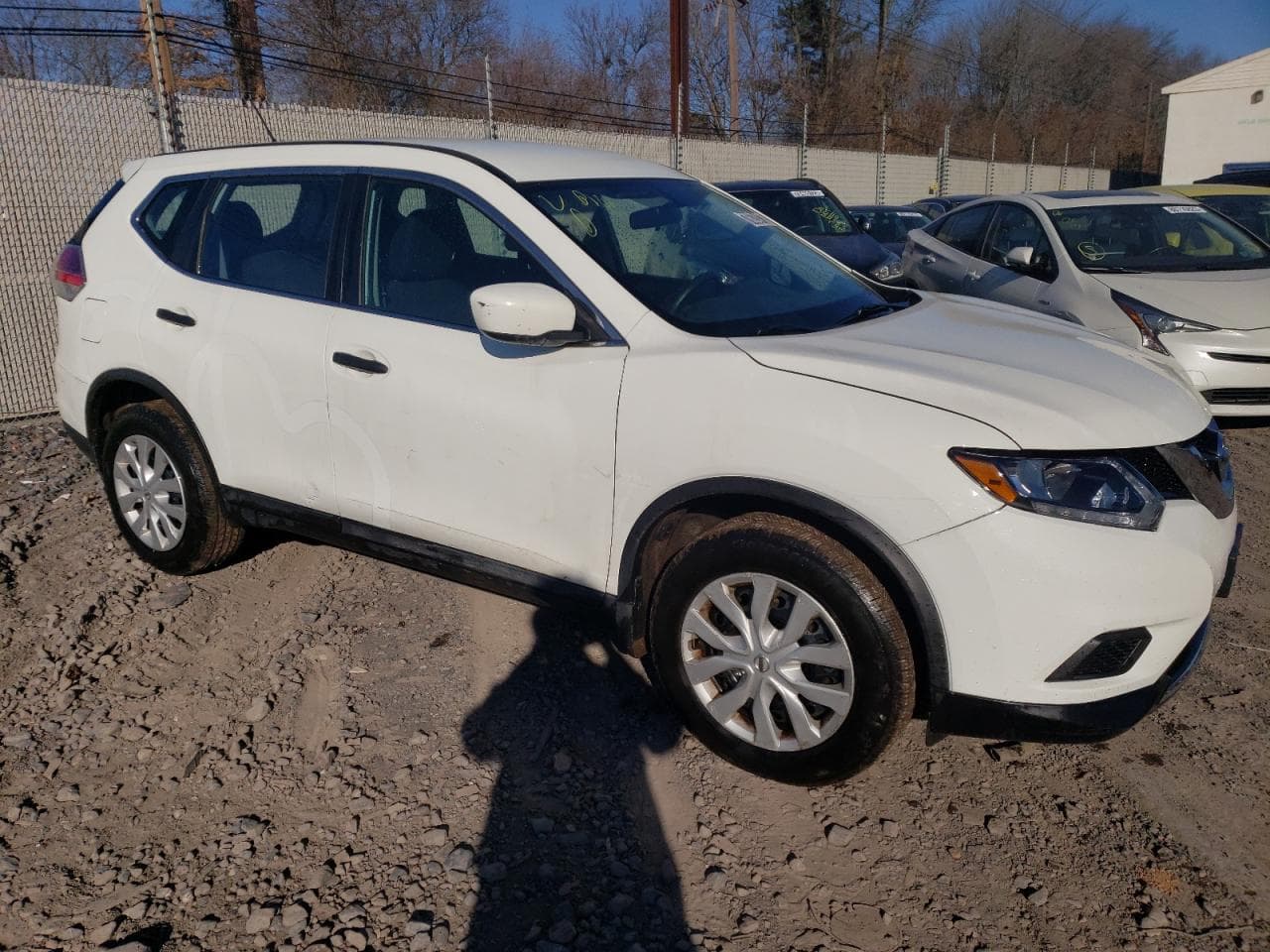 2016 Nissan Rogue S - foto 2