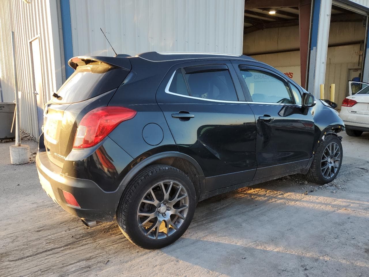 2016 Buick Encore Sport Touring - foto 3