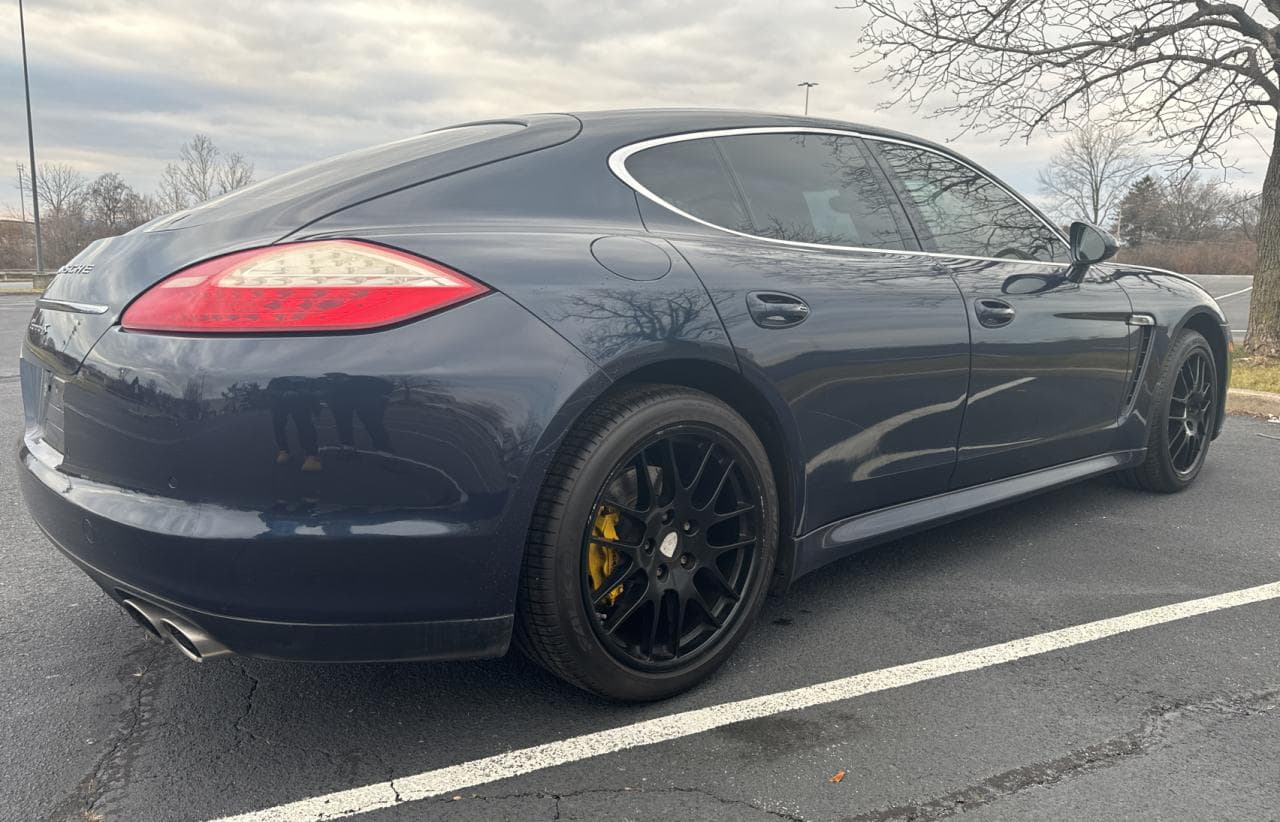 2010 Porsche Panamera 4S - foto 4