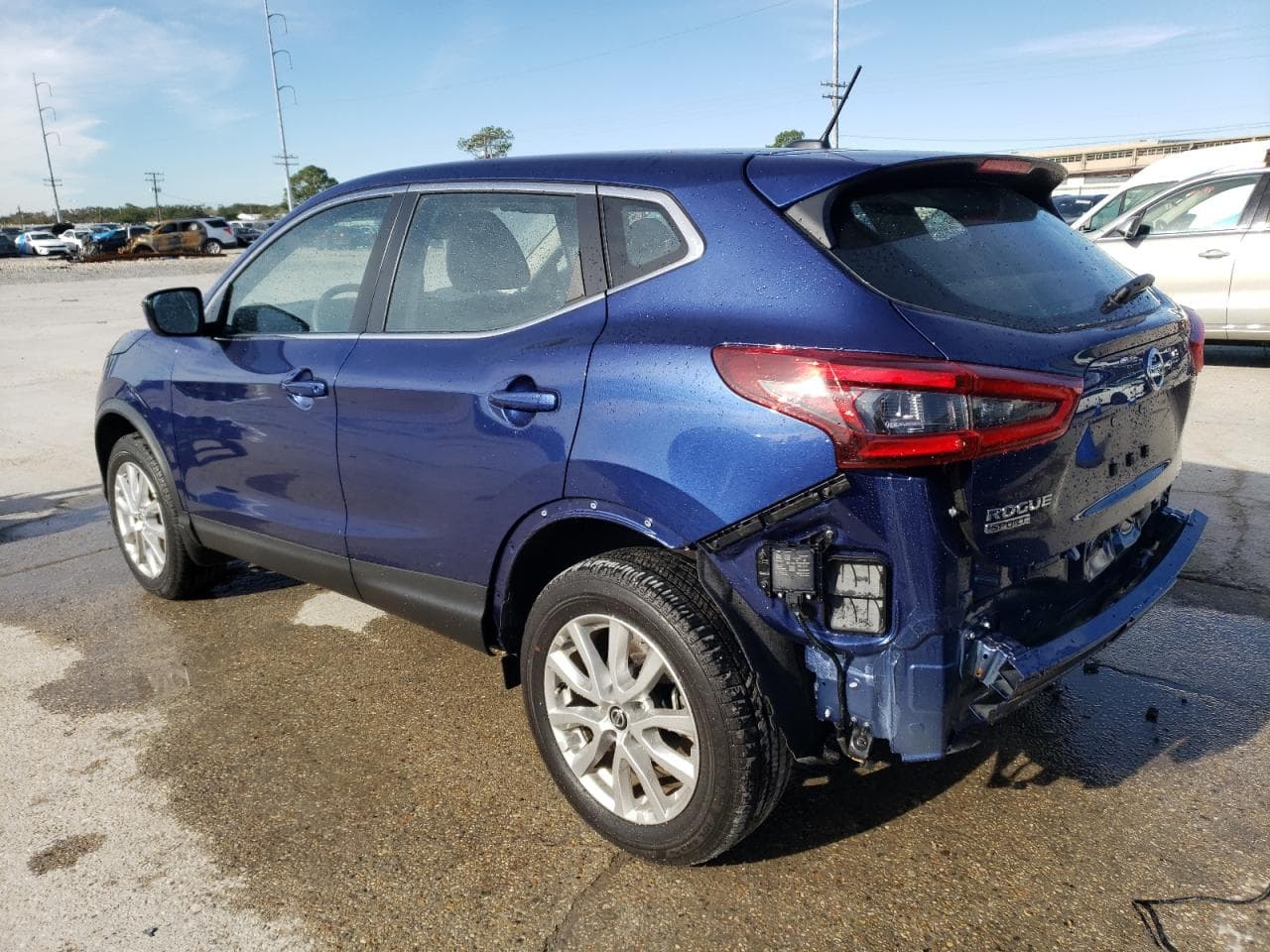 2021 Nissan Rogue Sport S - foto 2