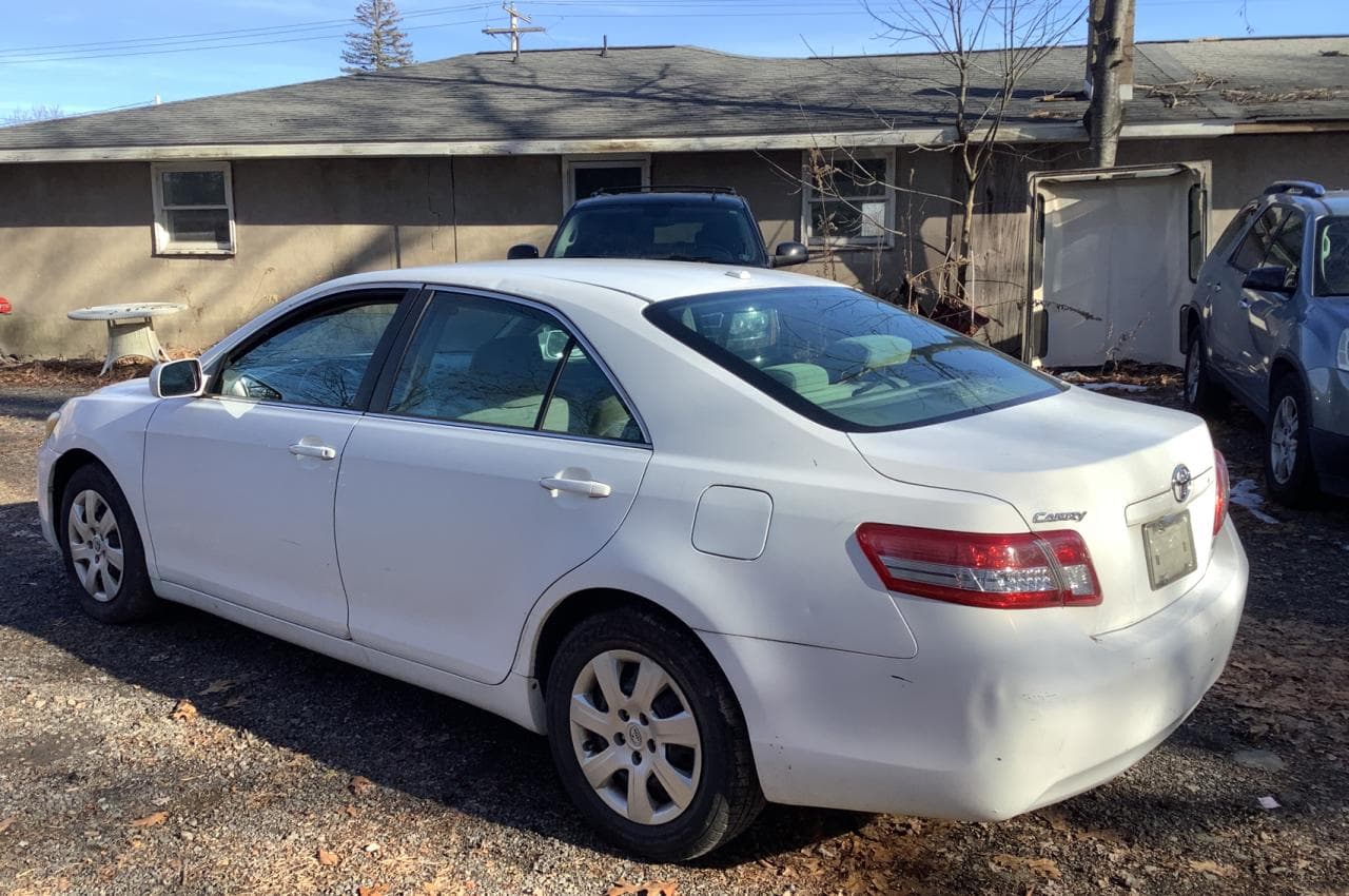 2010 Toyota Camry Le - foto 3