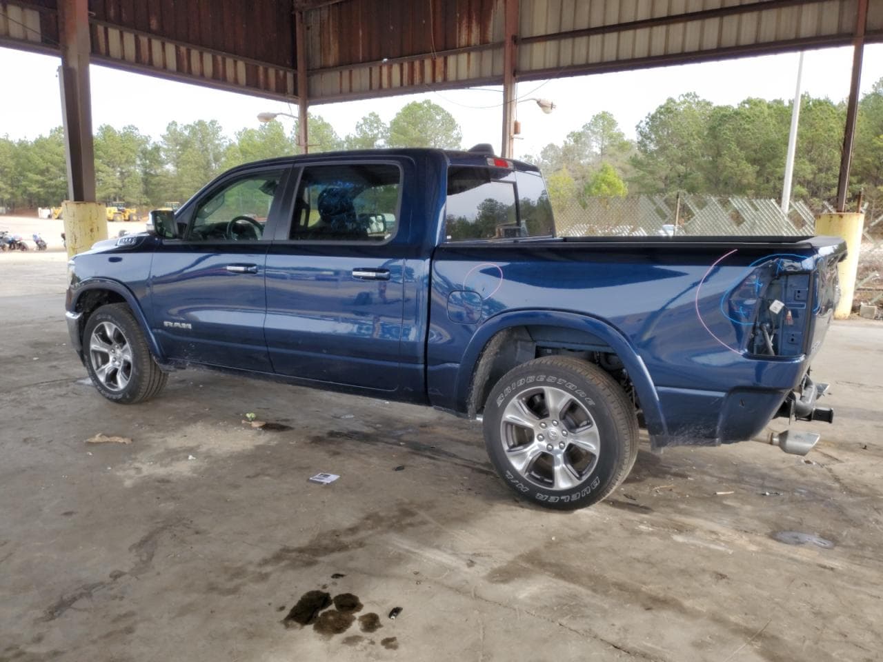 2022 Ram 1500 Laramie - foto 2