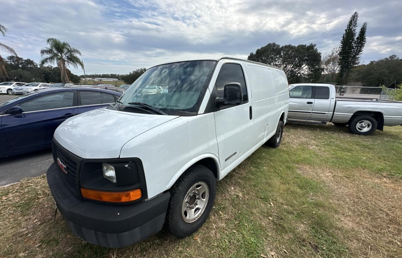 2003 GMC Savana G3500 - foto 2