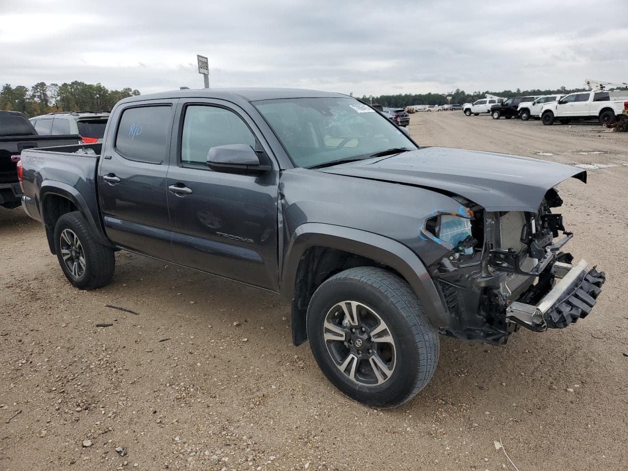 2022 Toyota Tacoma Sr5 V6 - foto 4