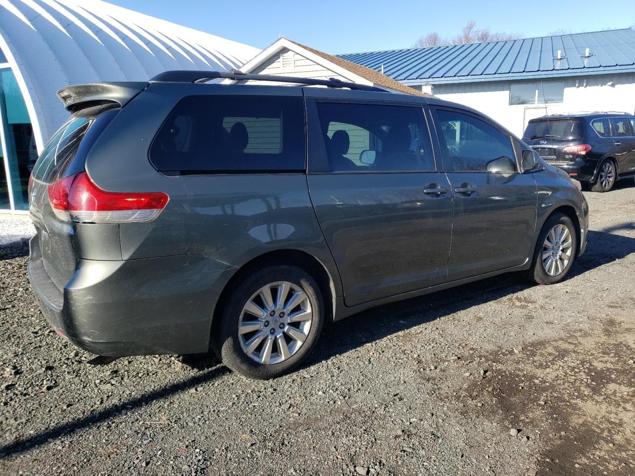 2011 Toyota Sienna Le - foto 3