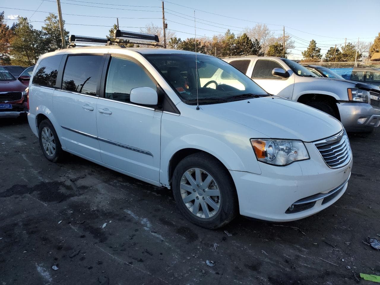 2014 Chrysler Town & Country Touring - foto 4