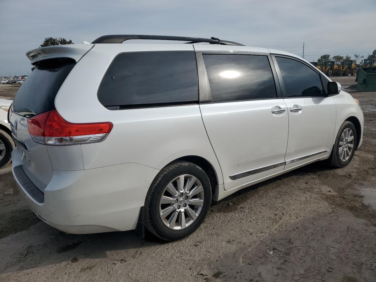 2013 Toyota Sienna Xle - foto 3