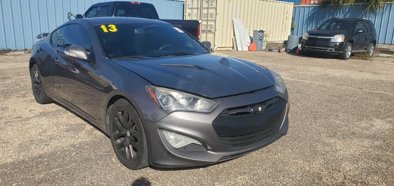 2013 Hyundai Genesis Coupe 3.8 Grand Touring - foto 2